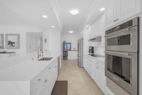 Condominio en venta en Hutchinson Island South, Florida, 3 dormitorios, 236.06 m2 № 2087361 - foto 10