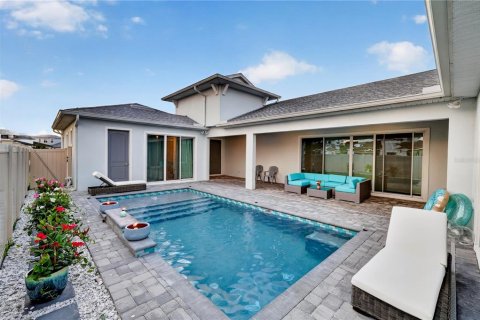 House in San Antonio, Florida 4 bedrooms, 220.18 sq.m. № 2329265 - photo 30
