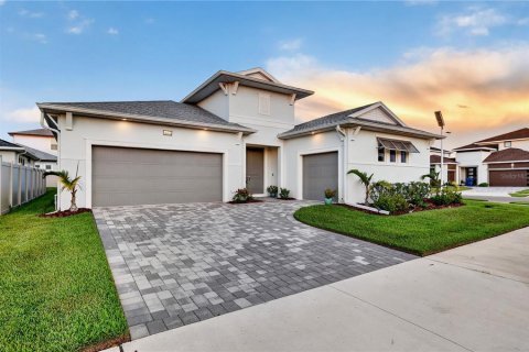 House in San Antonio, Florida 4 bedrooms, 220.18 sq.m. № 2329265