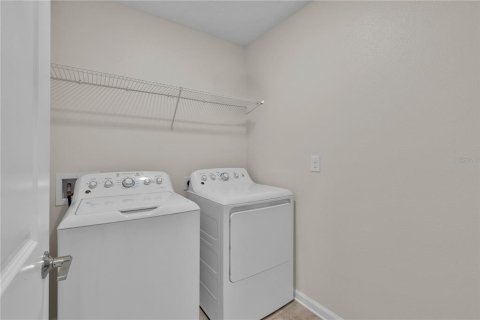 Villa ou maison à vendre à Kissimmee, Floride: 4 chambres, 171.22 m2 № 1776674 - photo 20