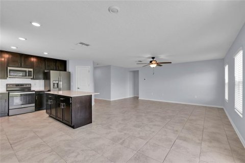 Villa ou maison à vendre à Kissimmee, Floride: 4 chambres, 171.22 m2 № 1776674 - photo 16