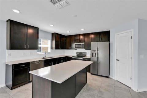Villa ou maison à vendre à Kissimmee, Floride: 4 chambres, 171.22 m2 № 1776674 - photo 17