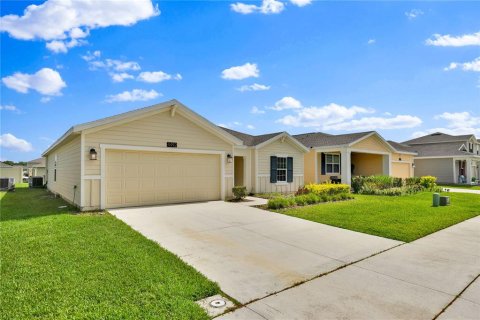 Villa ou maison à vendre à Kissimmee, Floride: 4 chambres, 171.22 m2 № 1776674 - photo 4
