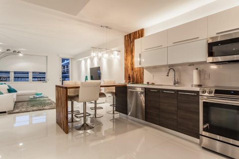 Copropriété à louer à Miami Beach, Floride: 1 chambre, 78.5 m2 № 2037949 - photo 9