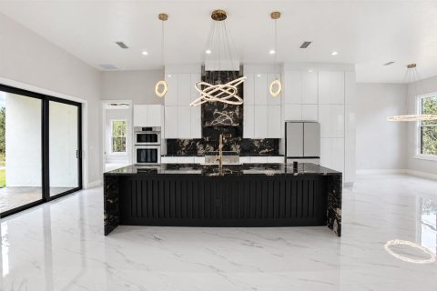 Villa ou maison à vendre à Dunnellon, Floride: 3 chambres, 250.19 m2 № 2419161 - photo 11