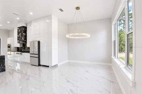 Villa ou maison à vendre à Dunnellon, Floride: 3 chambres, 250.19 m2 № 2419161 - photo 7