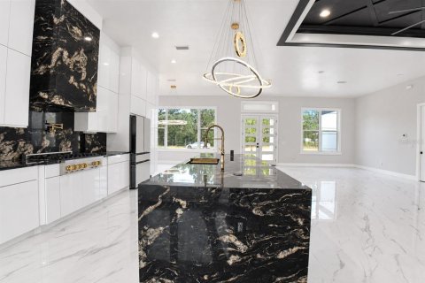 Villa ou maison à vendre à Dunnellon, Floride: 3 chambres, 250.19 m2 № 2419161 - photo 18