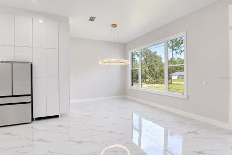 Villa ou maison à vendre à Dunnellon, Floride: 3 chambres, 250.19 m2 № 2419161 - photo 8