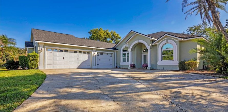 Villa ou maison à Clermont, Floride 3 chambres, 238.02 m2 № 2415552