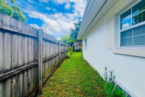Villa ou maison à vendre à Clearwater, Floride: 2 chambres, 103.12 m2 № 1820759 - photo 19