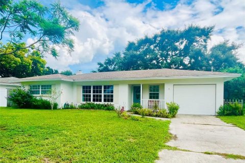 Villa ou maison à vendre à Clearwater, Floride: 2 chambres, 103.12 m2 № 1820759 - photo 1