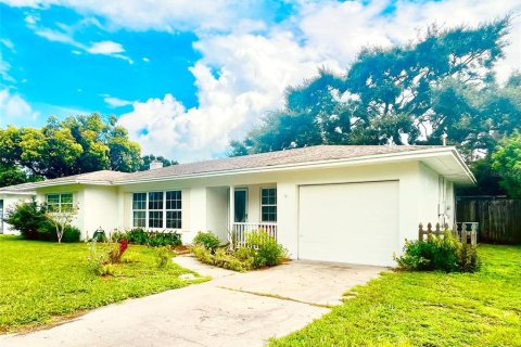 Villa ou maison à vendre à Clearwater, Floride: 2 chambres, 103.12 m2 № 1820759 - photo 2