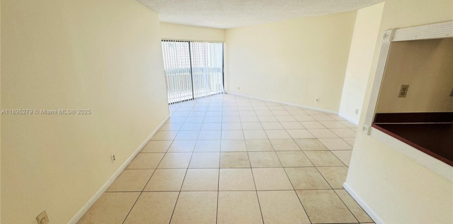 Condo in West Palm Beach, Florida, 1 bedroom  № 1947587