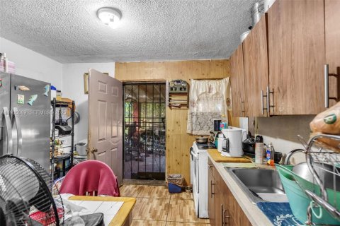 Casa en venta en Miami, Florida, 2 dormitorios, 101.45 m2 № 1993462 - foto 13