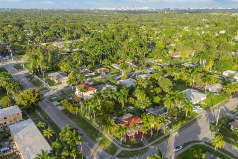 Casa en venta en Miami, Florida, 2 dormitorios, 101.45 m2 № 1993462 - foto 27
