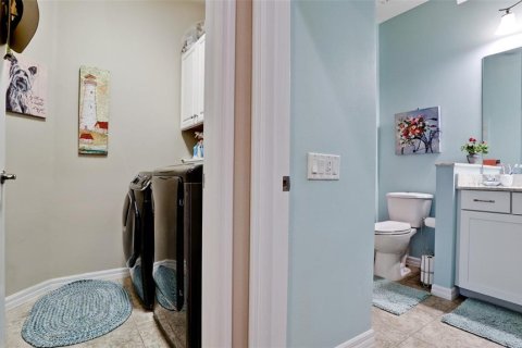 House in Bradenton, Florida 2 bedrooms, 153.38 sq.m. № 1677708 - photo 25