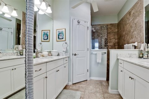 House in Bradenton, Florida 2 bedrooms, 153.38 sq.m. № 1677708 - photo 21