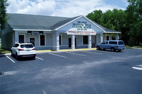 Propiedad comercial en alquiler en Summerfield, Florida, 422.98 m2 № 1769529 - foto 4