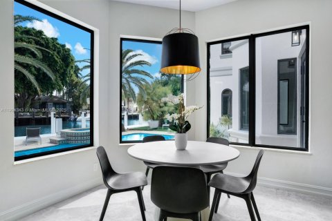 Casa en alquiler en Fort Lauderdale, Florida, 6 dormitorios, 430.32 m2 № 1954902 - foto 12