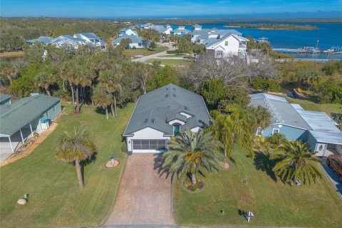 House in Oak Hill, Florida 3 bedrooms, 163.14 sq.m. № 1567867 - photo 9