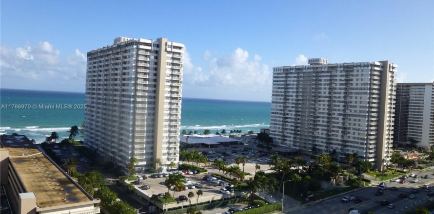 Condo à Hallandale Beach, Floride, 1 chambre № 1867446