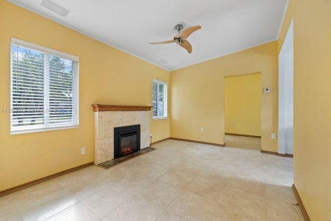 Купить виллу или дом в Форт-Лодердейл, Флорида 2 спальни, 83.8м2, № 1989361 - фото 7