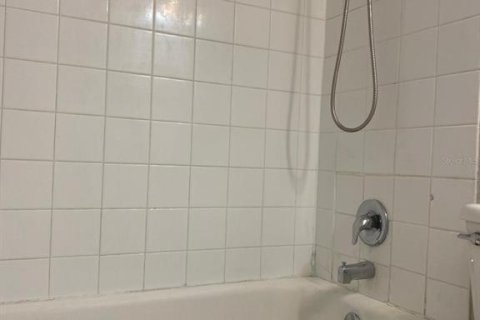 Condominio en alquiler en Orlando, Florida, 2 dormitorios, 90.67 m2 № 2098249 - foto 11