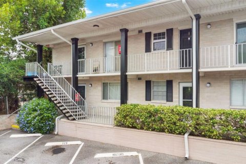 Condo in Winter Park, Florida, 2 bedrooms  № 2354969