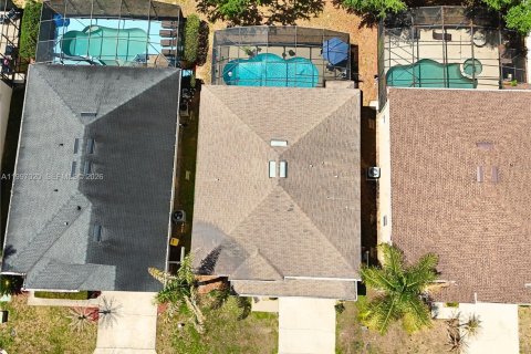 House in Davenport, Florida 6 bedrooms, 315.5 sq.m. № 2066932 - photo 4