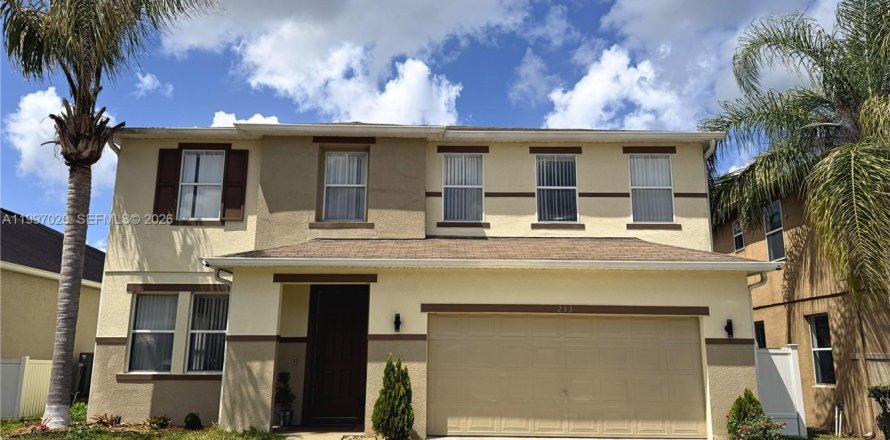 House in Davenport, Florida 6 bedrooms, 315.5 sq.m. № 2066932