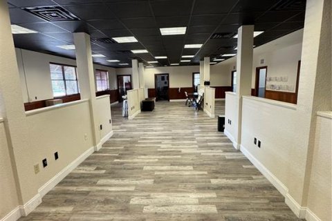 Propiedad comercial en alquiler en Orlando, Florida, 566.52 m2 № 1560385 - foto 23