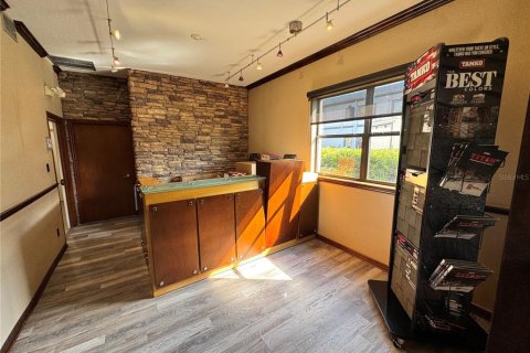 Propiedad comercial en alquiler en Orlando, Florida, 566.52 m2 № 1560385 - foto 12