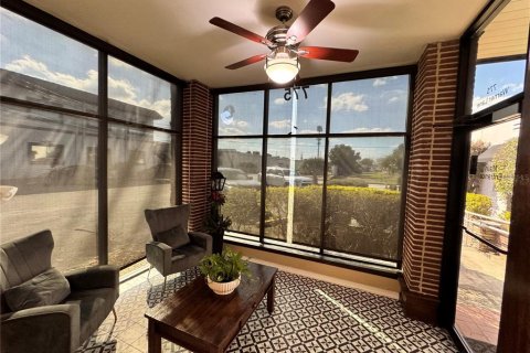 Propiedad comercial en alquiler en Orlando, Florida, 566.52 m2 № 1560385 - foto 9