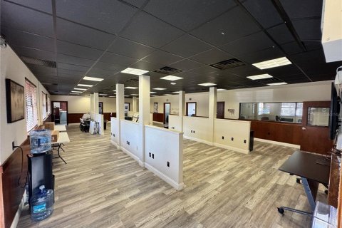 Propiedad comercial en alquiler en Orlando, Florida, 566.52 m2 № 1560385 - foto 21
