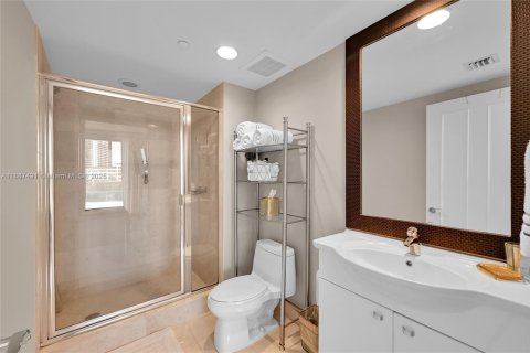 Condo in Hallandale Beach, Florida, 3 bedrooms  № 2053094 - photo 21