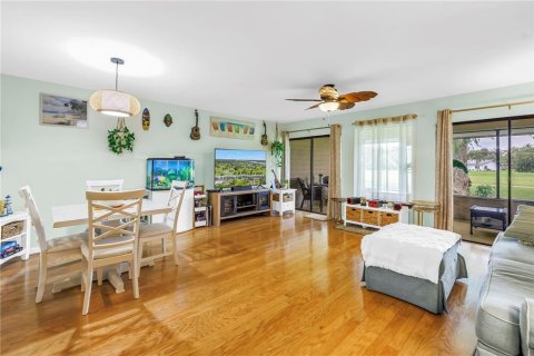 Touwnhouse à vendre à Seminole, Floride: 2 chambres, 136.57 m2 № 1902830 - photo 6