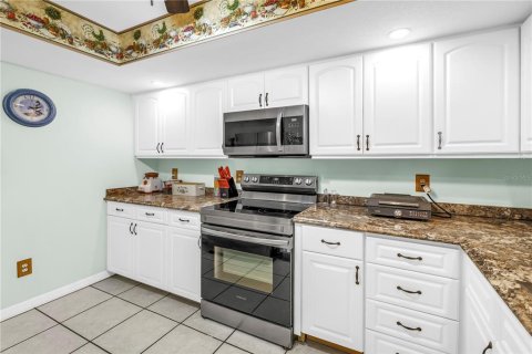 Touwnhouse à vendre à Seminole, Floride: 2 chambres, 136.57 m2 № 1902830 - photo 17