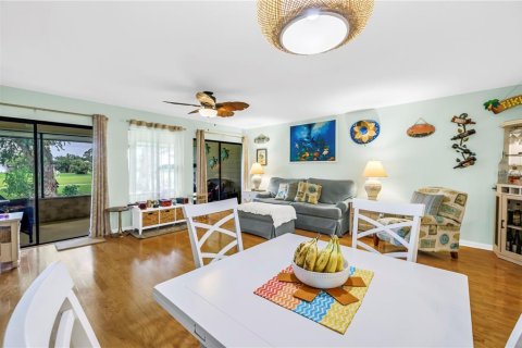 Touwnhouse à vendre à Seminole, Floride: 2 chambres, 136.57 m2 № 1902830 - photo 7