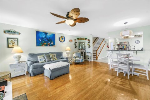 Touwnhouse à vendre à Seminole, Floride: 2 chambres, 136.57 m2 № 1902830 - photo 3
