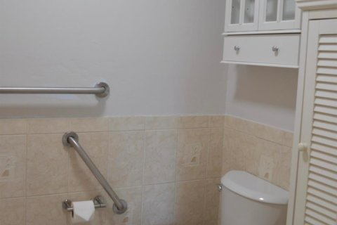 Copropriété à louer à Palm Beach Gardens, Floride: 2 chambres, 111.48 m2 № 2387024 - photo 13