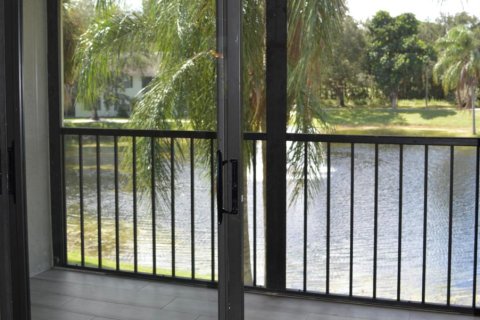 Copropriété à louer à Palm Beach Gardens, Floride: 2 chambres, 111.48 m2 № 2387024 - photo 5
