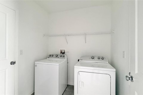 Купить виллу или дом в Киссимми, Флорида 8 комнат, 180.23м2, № 2155979 - фото 30