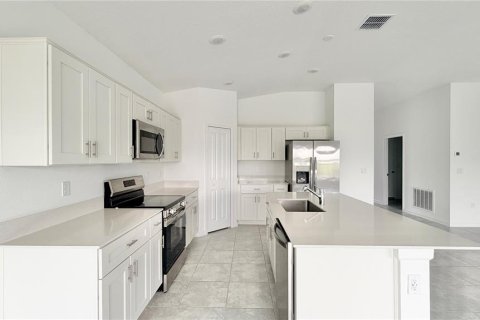 Купить виллу или дом в Киссимми, Флорида 8 комнат, 180.23м2, № 2155979 - фото 9