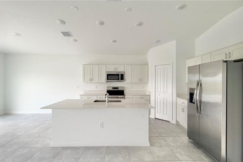 Купить виллу или дом в Киссимми, Флорида 8 комнат, 180.23м2, № 2155979 - фото 10