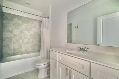 Купить виллу или дом в Киссимми, Флорида 8 комнат, 180.23м2, № 2155979 - фото 23