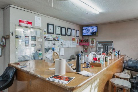 Commercial property in Mascotte, Florida 177.07 sq.m. № 1544531 - photo 2