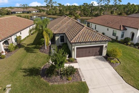 House in Nokomis, Florida 3 bedrooms, 141.21 sq.m. № 2091959