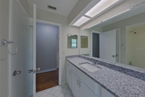 Villa ou maison à louer à Spring Hill, Floride: 3 chambres, 168.34 m2 № 1911008 - photo 15