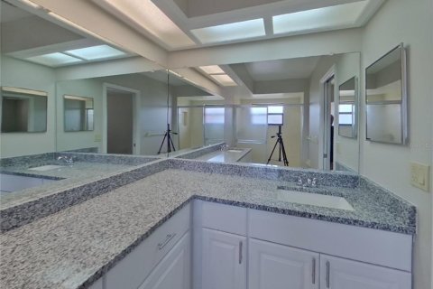 Villa ou maison à louer à Spring Hill, Floride: 3 chambres, 168.34 m2 № 1911008 - photo 11