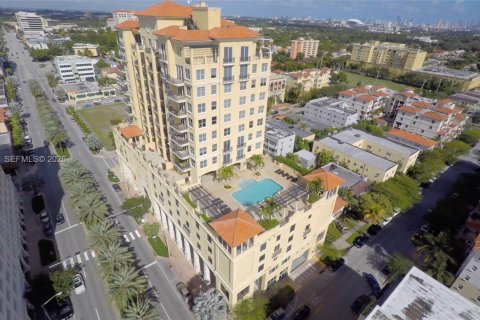 Propiedad comercial en Coral Gables, Florida № 2085973